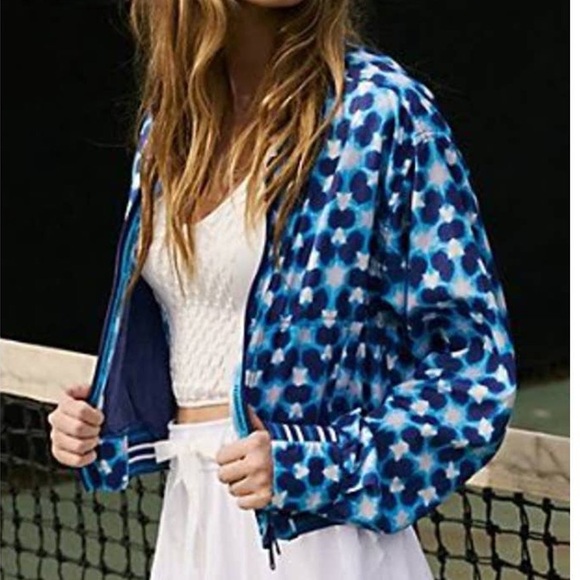 FREE PEOPLE MOVEMENT Top Seed Printed Tennis Activewear Jacket Blue Combo - Picture 2 of 16